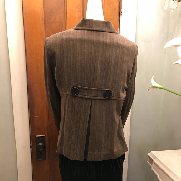 JACKET - Picture 2 of 5